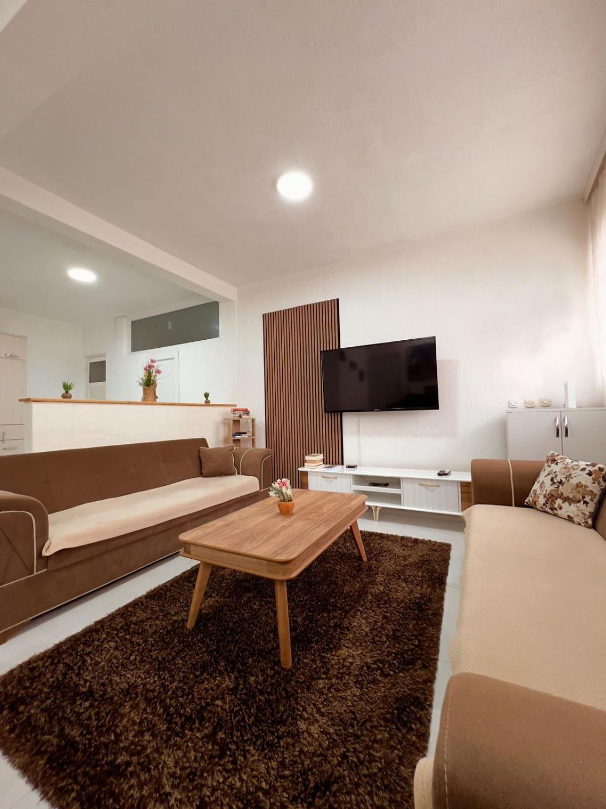 Cozy Corner Apartment Gjakova Екстер'єр фото