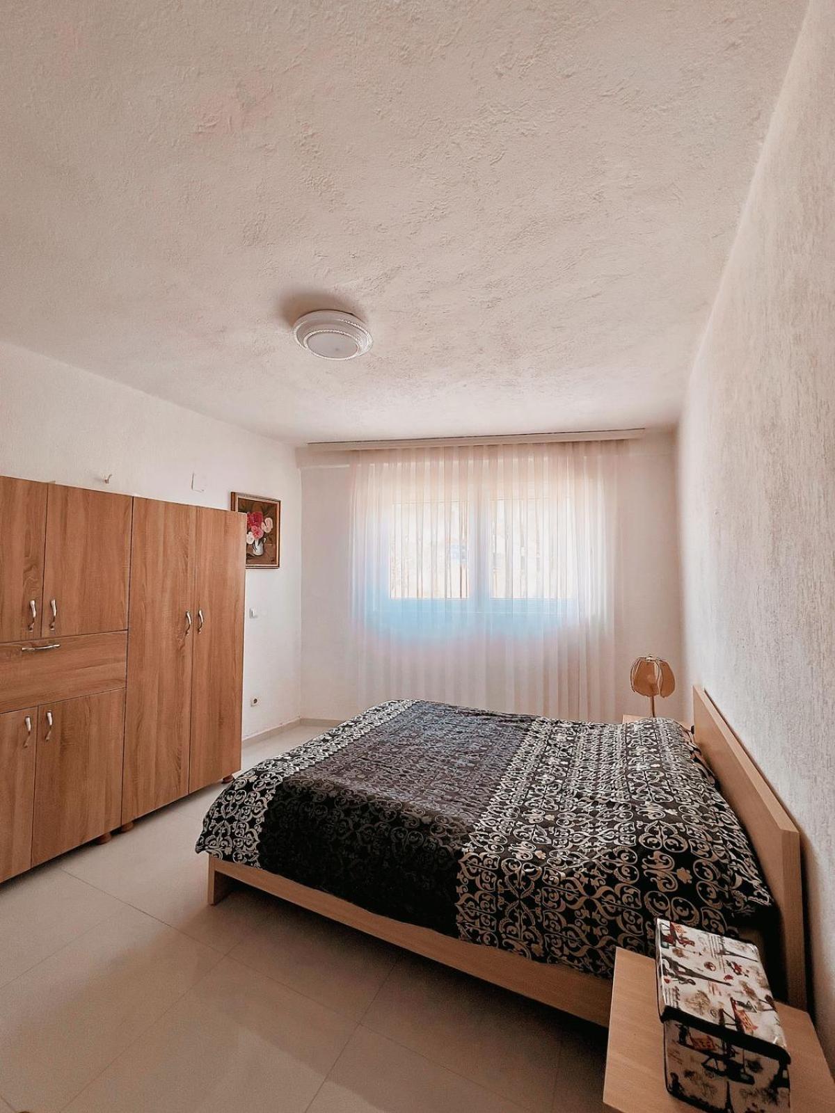 Cozy Corner Apartment Gjakova Екстер'єр фото