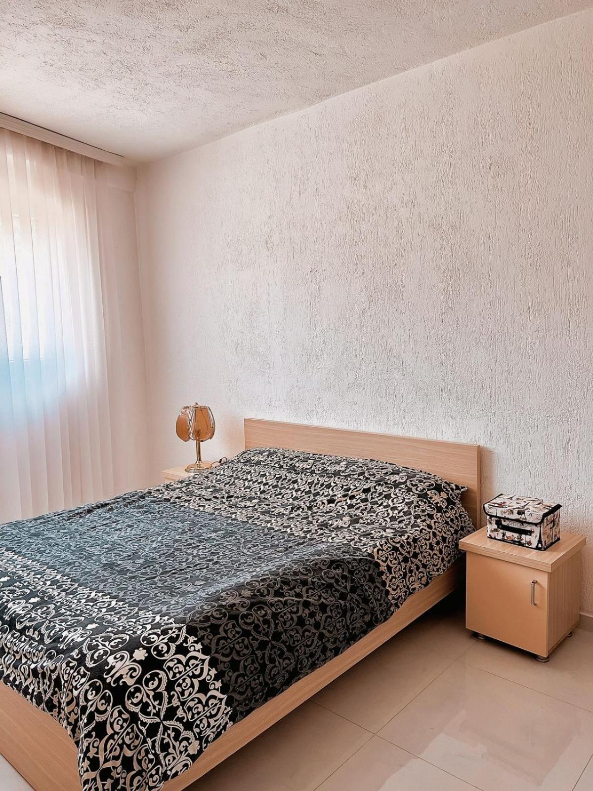 Cozy Corner Apartment Gjakova Екстер'єр фото